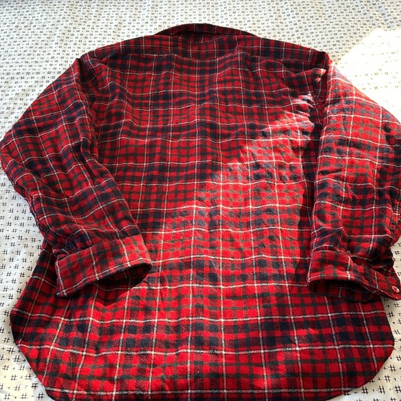 Vintage Men’s Pendleton plaid shirt, 100% wool, red/navy, front pocket, size L - Picture 4 of 5